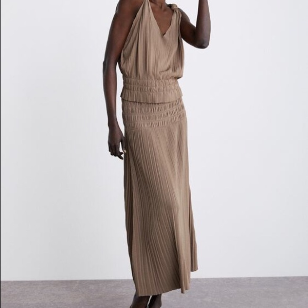 NWT Zara Knit Skirt Limited Edition, Size Small